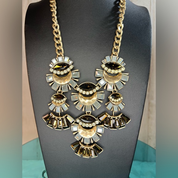 Banana Republic Jewelry - Banana Republic Statement Necklace